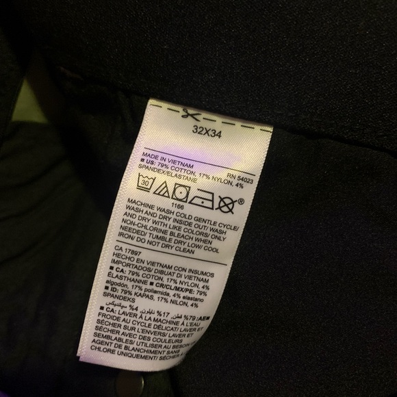 Old Navy Ultimate Tech Slim Chino Pants - Picture 2 of 3